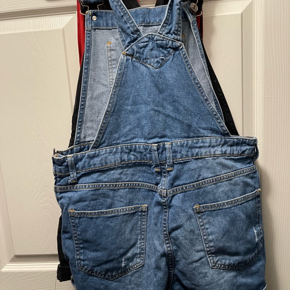 Short overalls